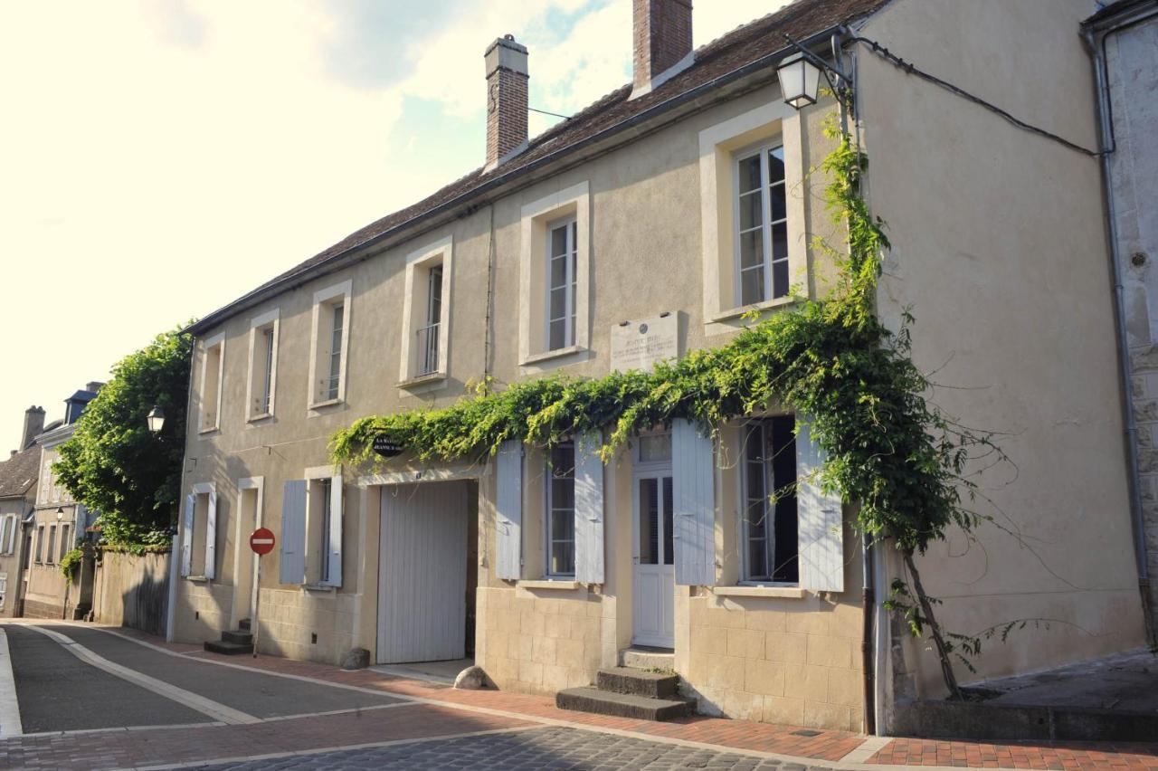 La Maison Jeanne D'Arc Saint-Fargeau  Kültér fotó